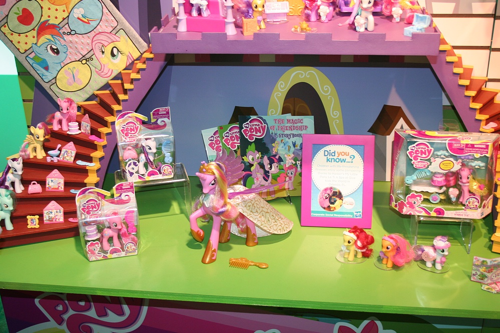 toy fair 2012 coverage  hasbro my little pony  parry