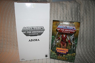 Masters of the Universe Classics: Adora - Leader in the Great Rebellion