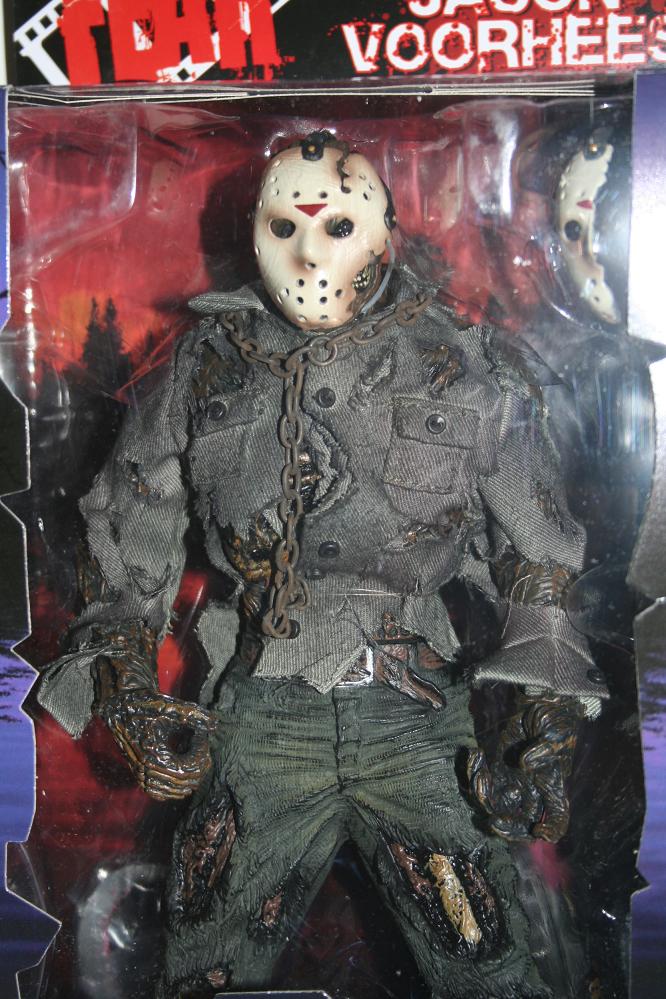 Mezco Toys Cinema of Fear Jason Voorhees Parry Game Preserve
