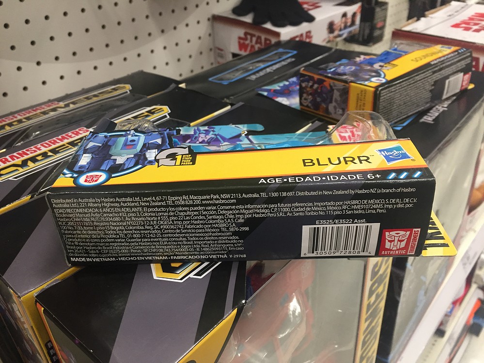 transformers cyberverse blurr toy
