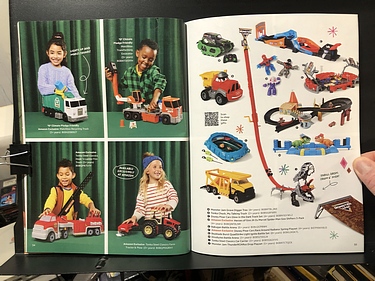 Amazon, 2023 Holiday Catalog