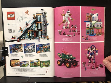 Amazon, 2023 Holiday Catalog
