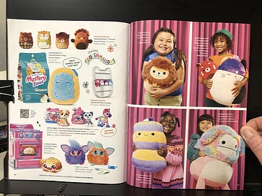 Amazon, 2023 Holiday Catalog
