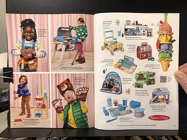 Amazon, 2023 Holiday Catalog
