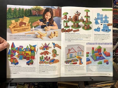 Lakeshore, 2023 Holiday Catalog