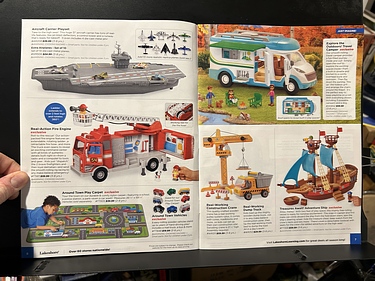 Lakeshore, 2024 Holiday Catalog