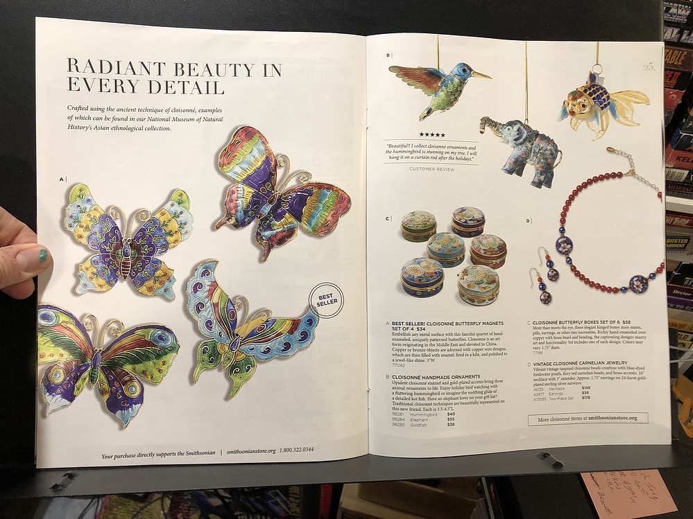 Smithsonian, 2023 Holiday Catalog Parry Game Preserve