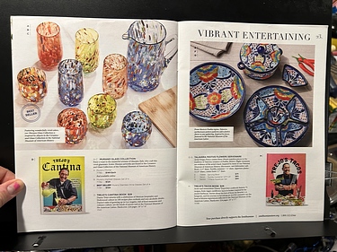Smithsonian, 2024 Holiday Catalog