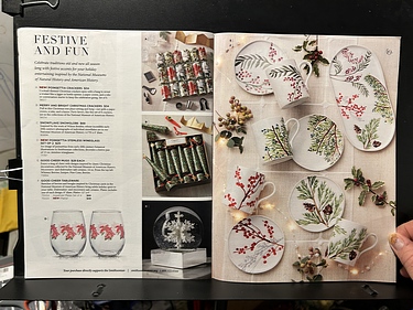 Smithsonian, 2024 Holiday Catalog