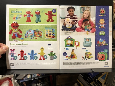 Walmart, 2023 Holiday Catalog