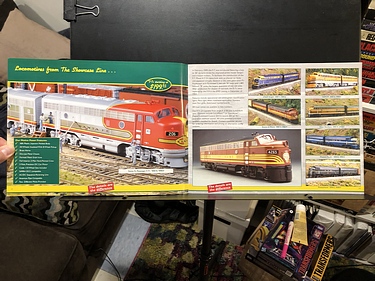 Hobby Catalogs: Showcase, 'S' scale trains, 2003 Catalog