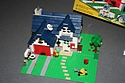 5891 - Apple Tree House, Set