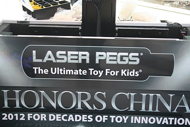 Laser Pegs