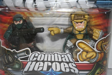 G.I. Joe Modern Era - Beachhead vs. Serpentor Combar Heroes