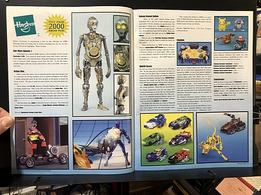 Lee's Action Figure News & Toy Review - February, 2000