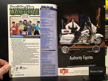 ToyFare - October, 2001