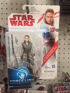 Rey (Jedi Training)