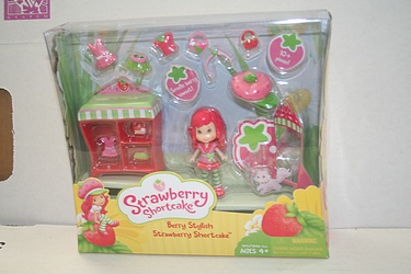 Strawberry Shortcake - Berry Stylish