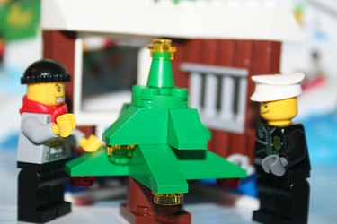 Lego City Advent Calendar 2011 - Day 6