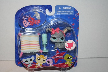 Littlest Pet Shop - #993 - Bunny with Pillow and Water Bottle