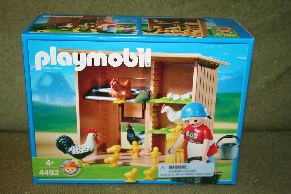 Playmobil Chicken Coop - Parry Preserve