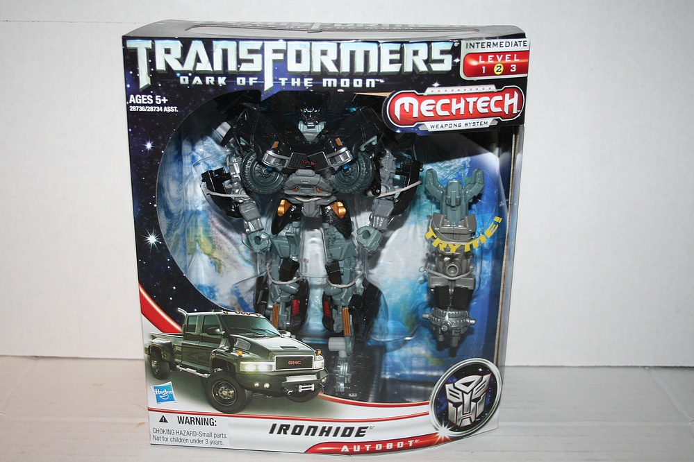 Transformers - Dark of the Moon (2011) - Ironhide Voyager Class - Parry ...