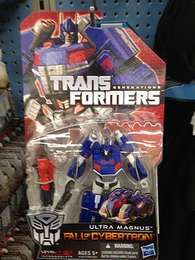 Transformers: Generations - Fall of Cybertron (2013) - Ultra Magnus