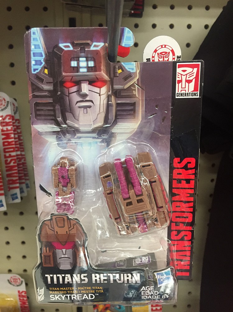TRANSFORMERS GENERATIONS TITANS RETURN MASTER CLASS SKYTREAD ACTION FIGURE 