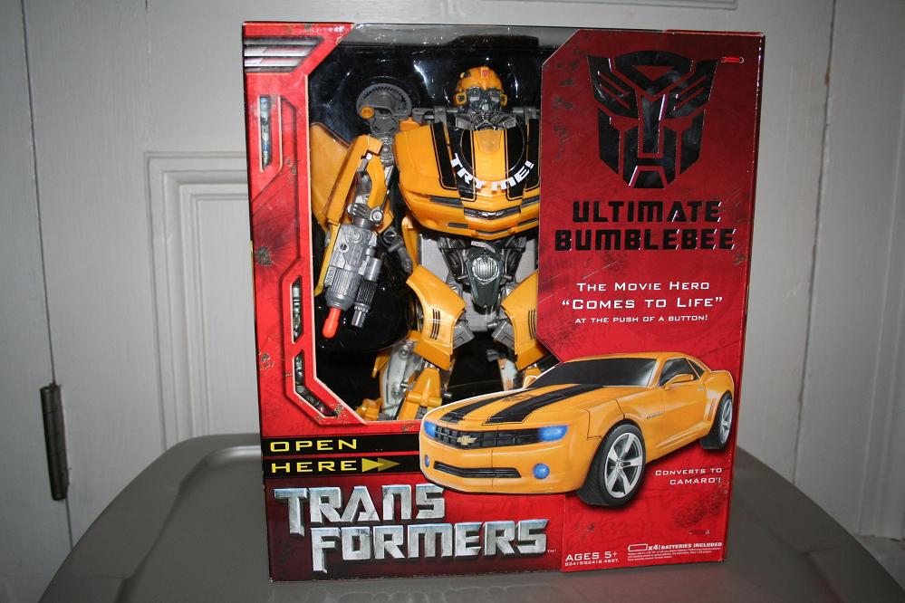 Transformers Movie Toys - 2007: Bumblebee - Ultimate Class Figure